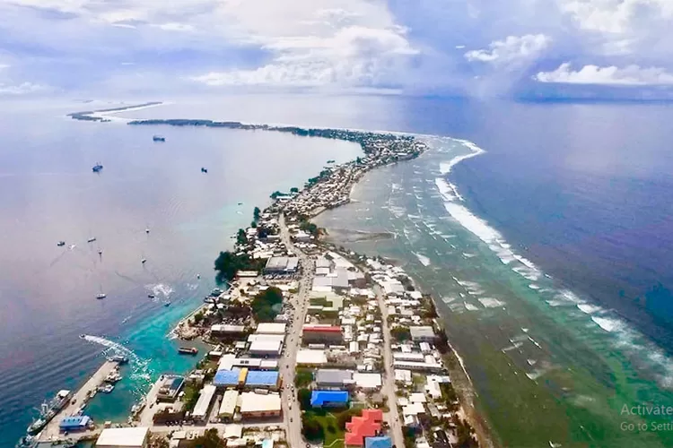 Lingkungan, Sumber Daya Alam, dan Penduduk Negara Kiribati: Dinamika, Tantangan, dan Keberlanjutan