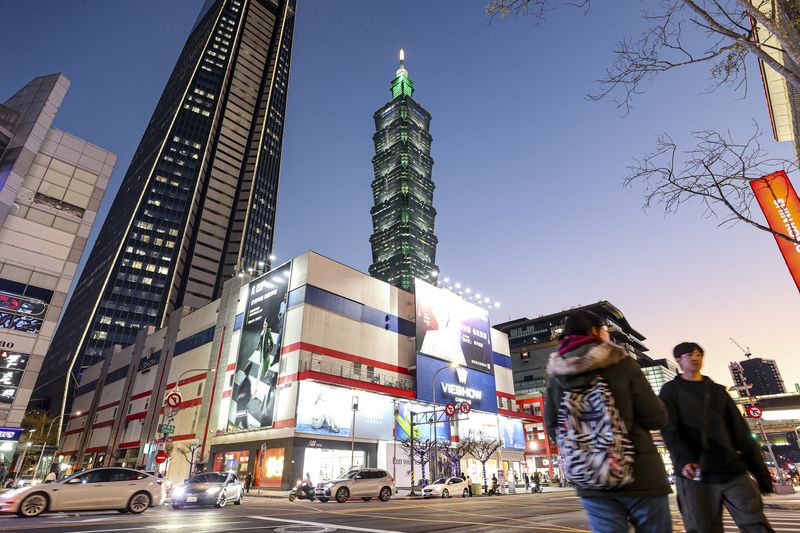 Lingkungan, Sumber Daya Alam, dan Penduduk Negara Taiwan: Dinamika dan Tantangan Keberlanjutan