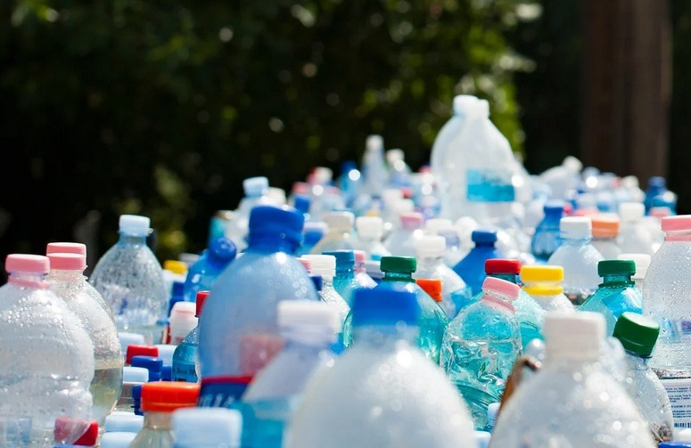 Sampah Plastik Ancaman Nyata Bumi Kita: 7 Fakta Mengejutkan yang Harus Gen Z Tahu di 2025